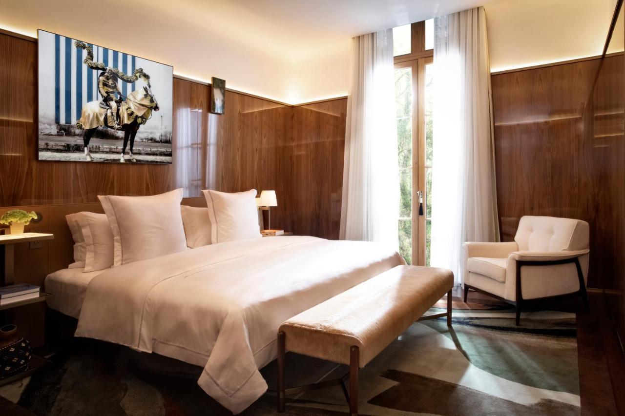 Rosewood Sao Paulo Hotel Bagian luar foto A room at the hotel