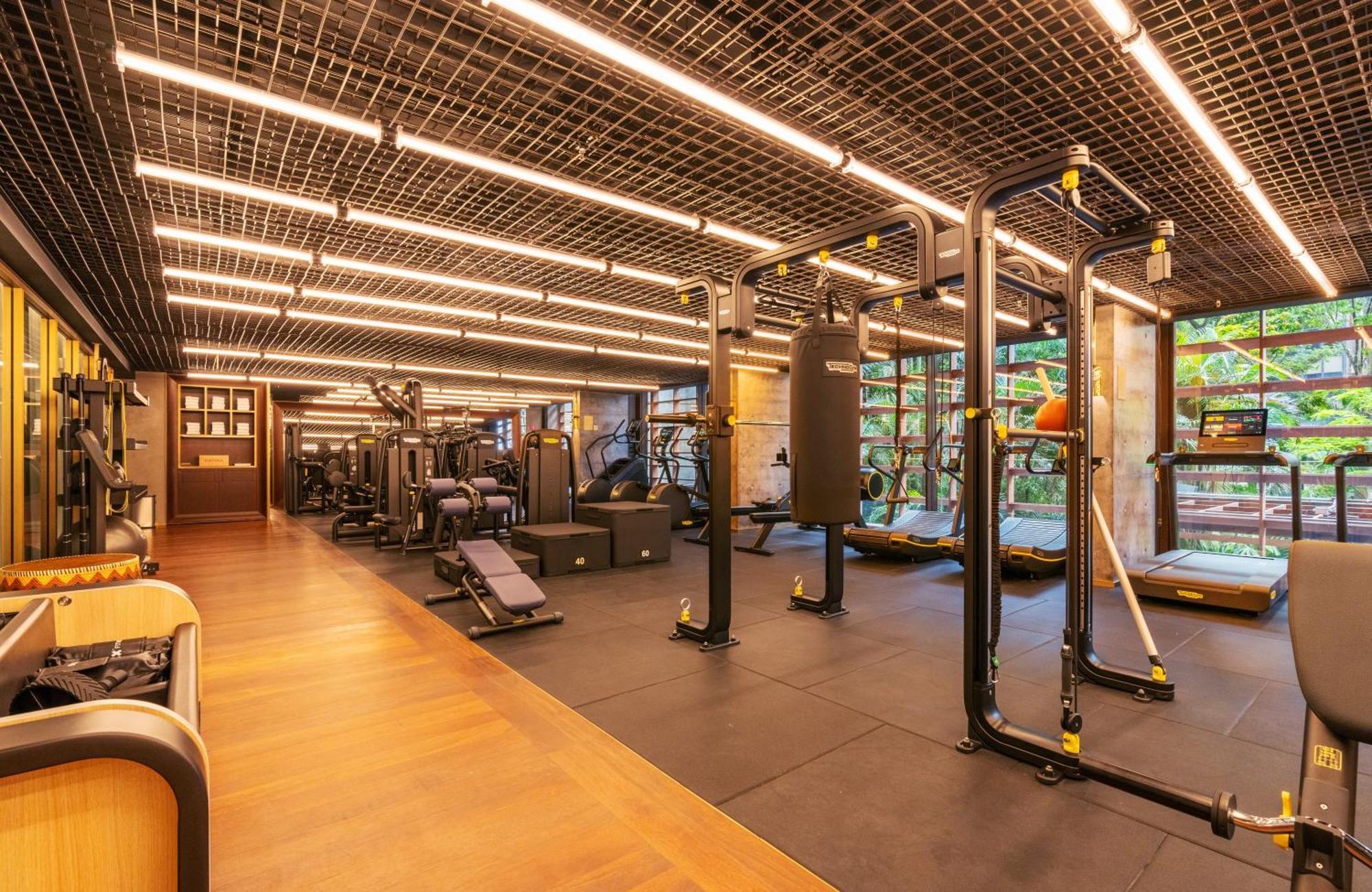 Rosewood Sao Paulo Hotel Bagian luar foto The gym at The Park, Hyderabad